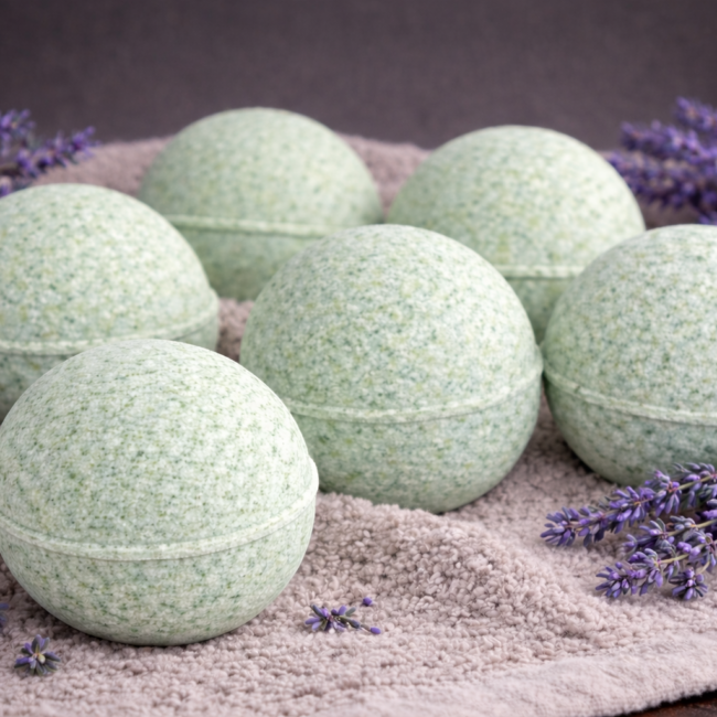 Badebombe für empfindliche Haut mit Lavendel & Kamille