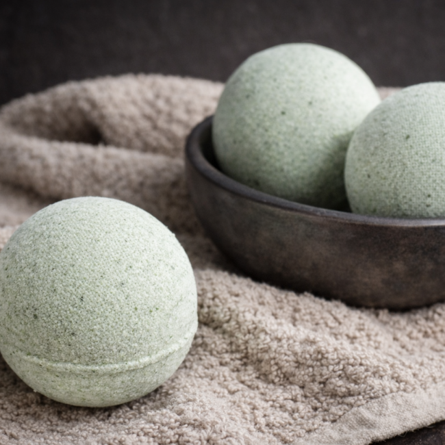 Badebomben_Spirulina in der Schale