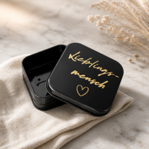 Schwarze personalisierte Aufbewahrungsdose für Shampoo-Bars mit goldener Aufschrift „Lieblingsmensch“